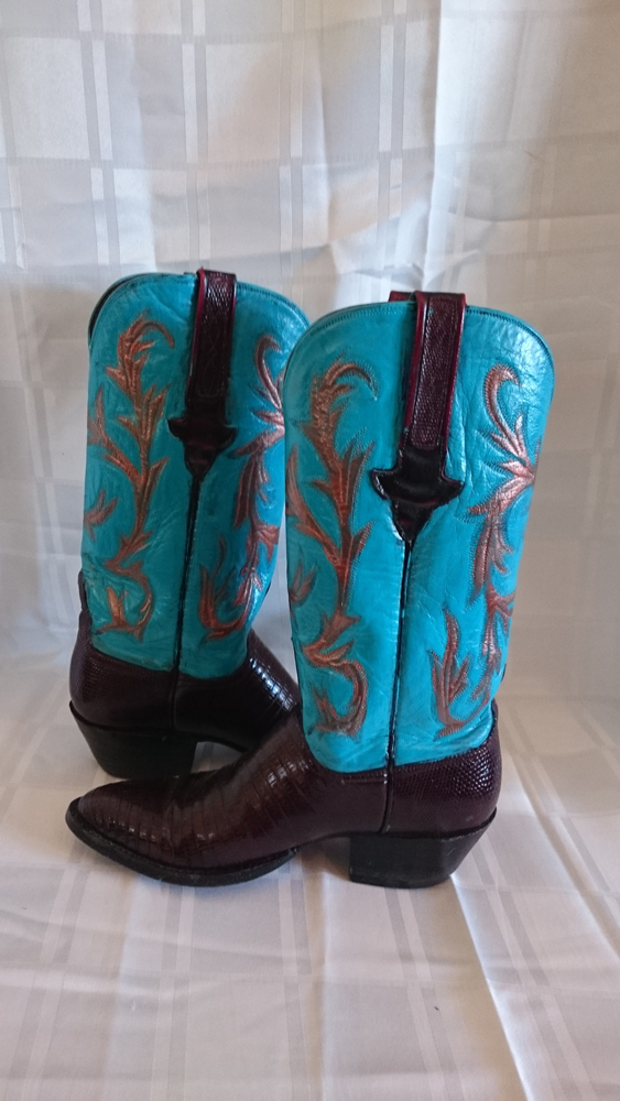 Kicky Boots – Art by Rosemary